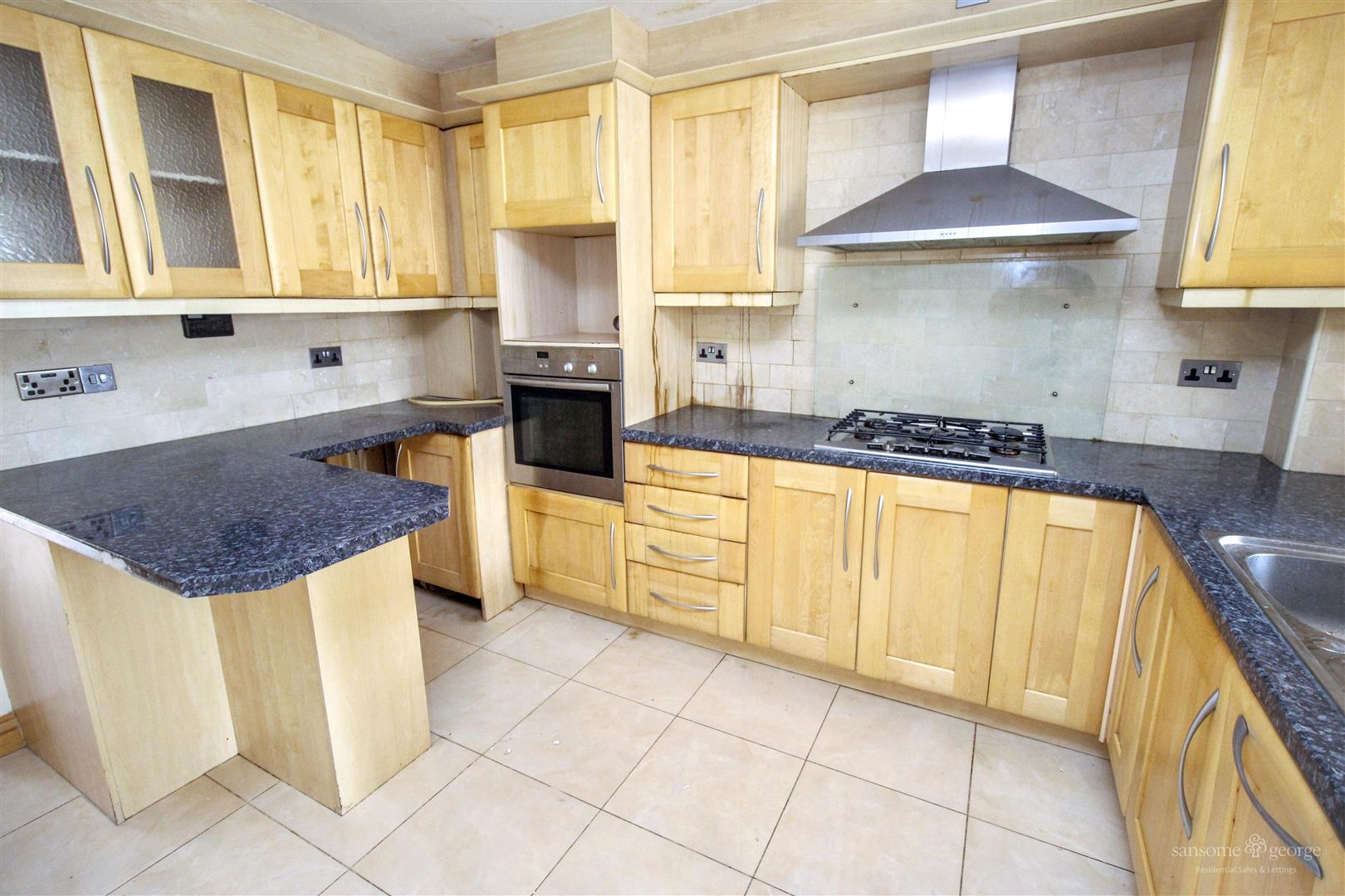Cecil Aldin Drive, Tilehurst, Reading